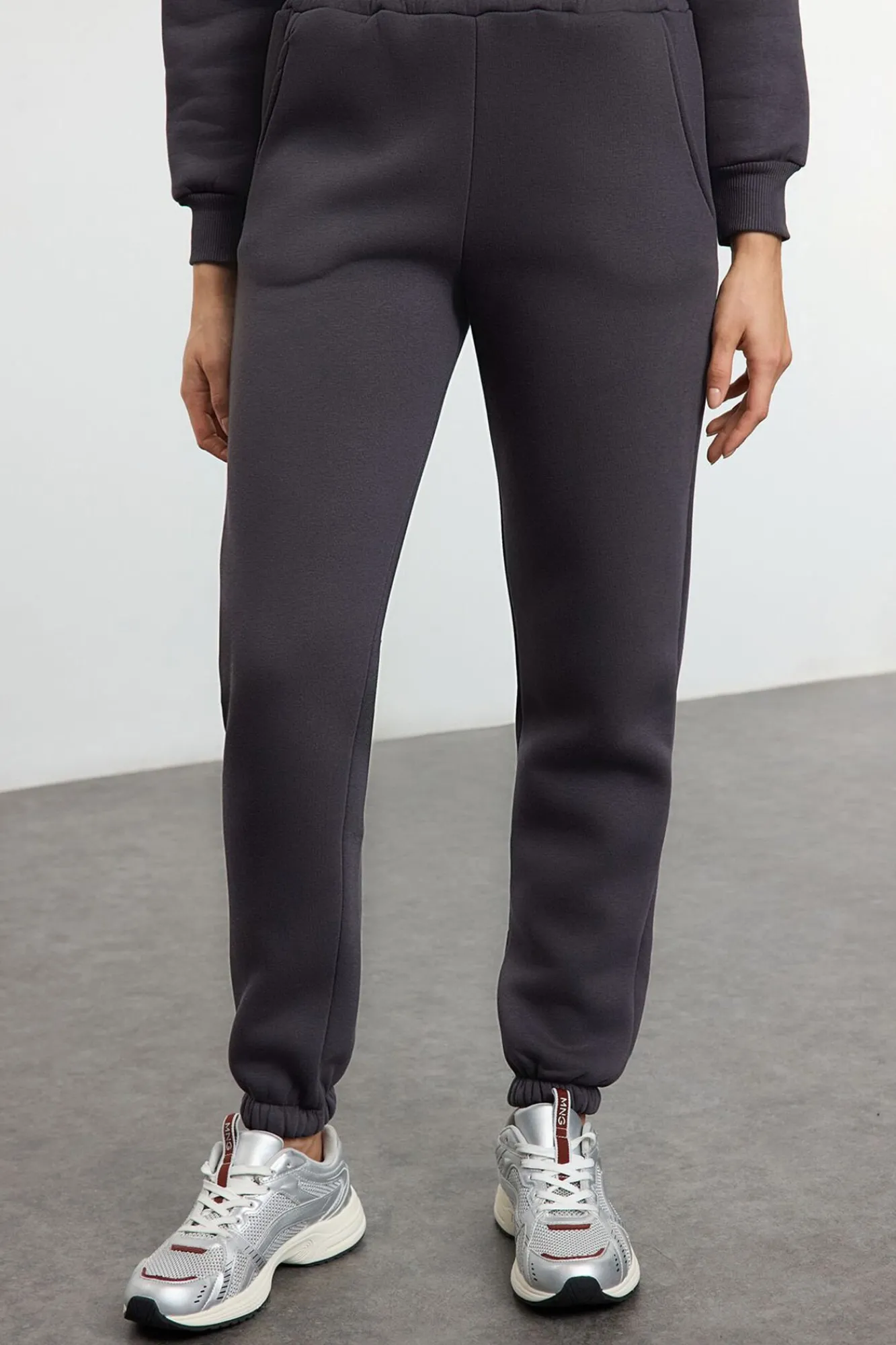 Trendyol Macacões-Agasalho de corrida de polar grossa com gola alta e fecho-éclair cinzento