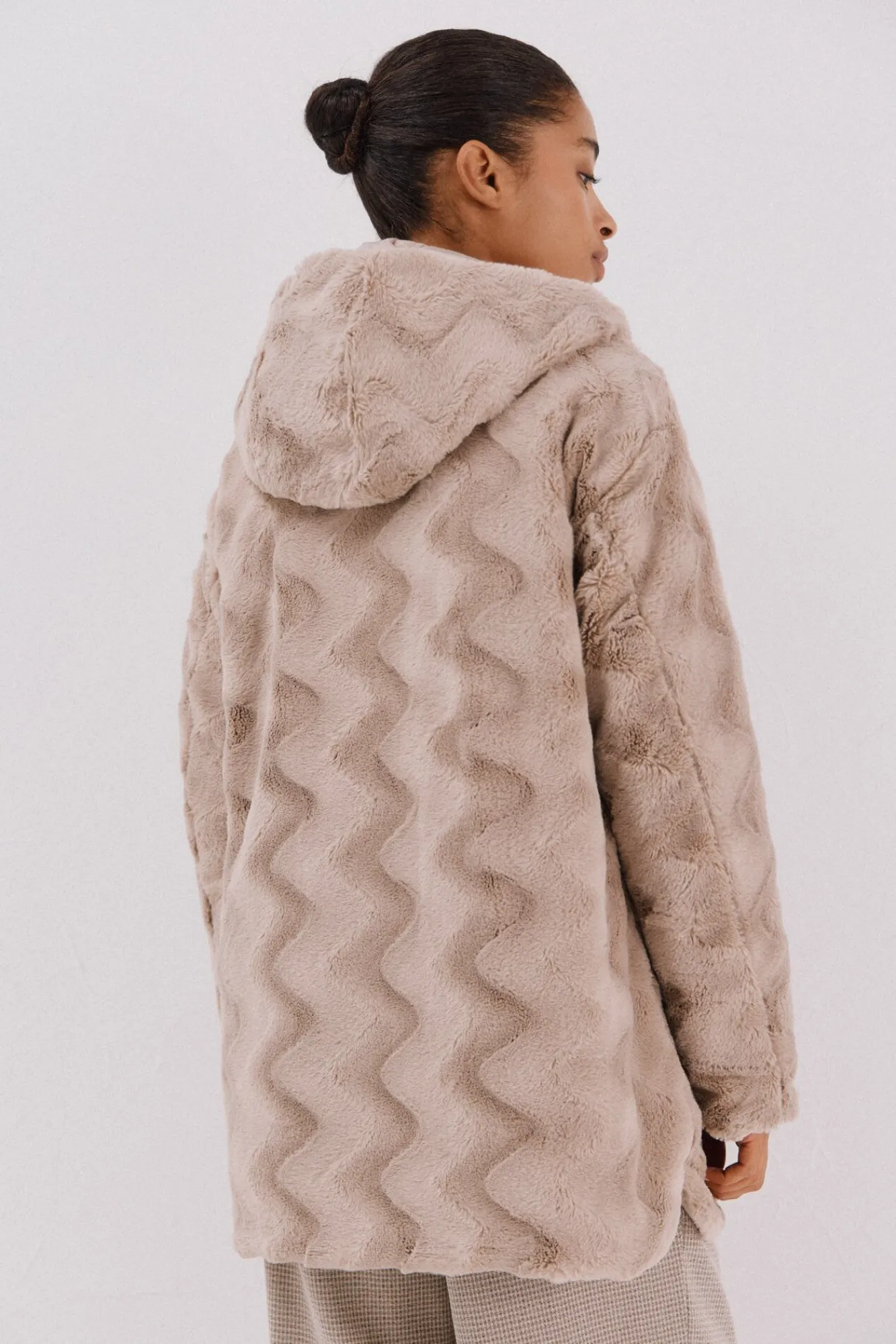 Cortefiel Casacos|Acolchoados E Agasalhos-Anoraque acolchoado reversível com efeito de pele Tostado