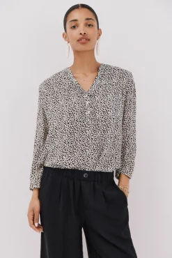 Cortefiel Blusas-Blusa com cintado = entallado frontal Impressão