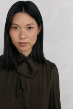 Pedro del Hierro Blusas-Blusa de chiffon com laçada Marrom