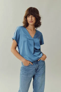 Vila Blusas-Blusa de manga curta acetinada Azul