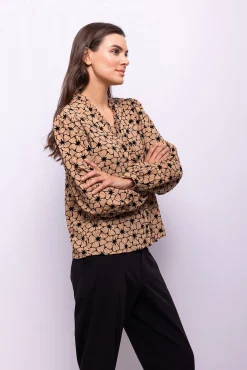 Object Blusas-Blusa de tecido texturizado Castanho