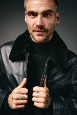 OOTO Casacos-Blusão pele gola camiseira Preto