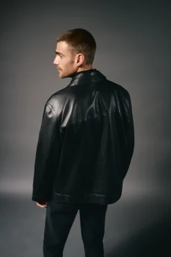 OOTO Casacos-Blusão pele gola camiseira Preto