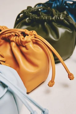 Zubi Malas-Bolsa bucket de pele Laranja