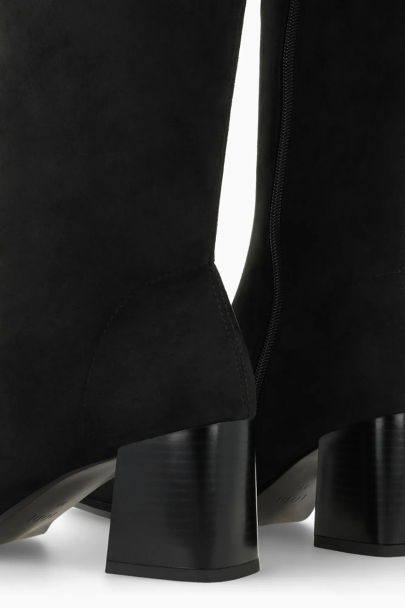 Lodi Saltos|Botas-Botas de camurça com salto Preto