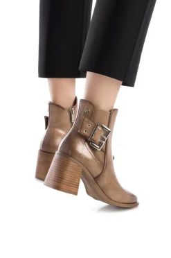 XTI Botas|Botins-Botins de salto estilo Chelsea Castanho