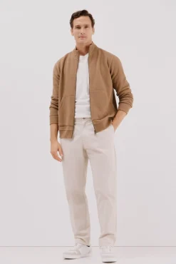 Cortefiel Camisolas--Regular fit-Structured fleece fabric-Front zip fastening and kangaroo pockets-By buying our cotton products, you're supporting our investment in the Better Cotton Initiative. This product is sourced via a system of mass balance and therefo Castanho