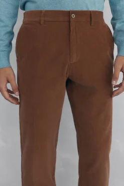 Pedro del Hierro Calças|Chinos-Calça calças chino de veludo veludo leve e slim fit Marrom