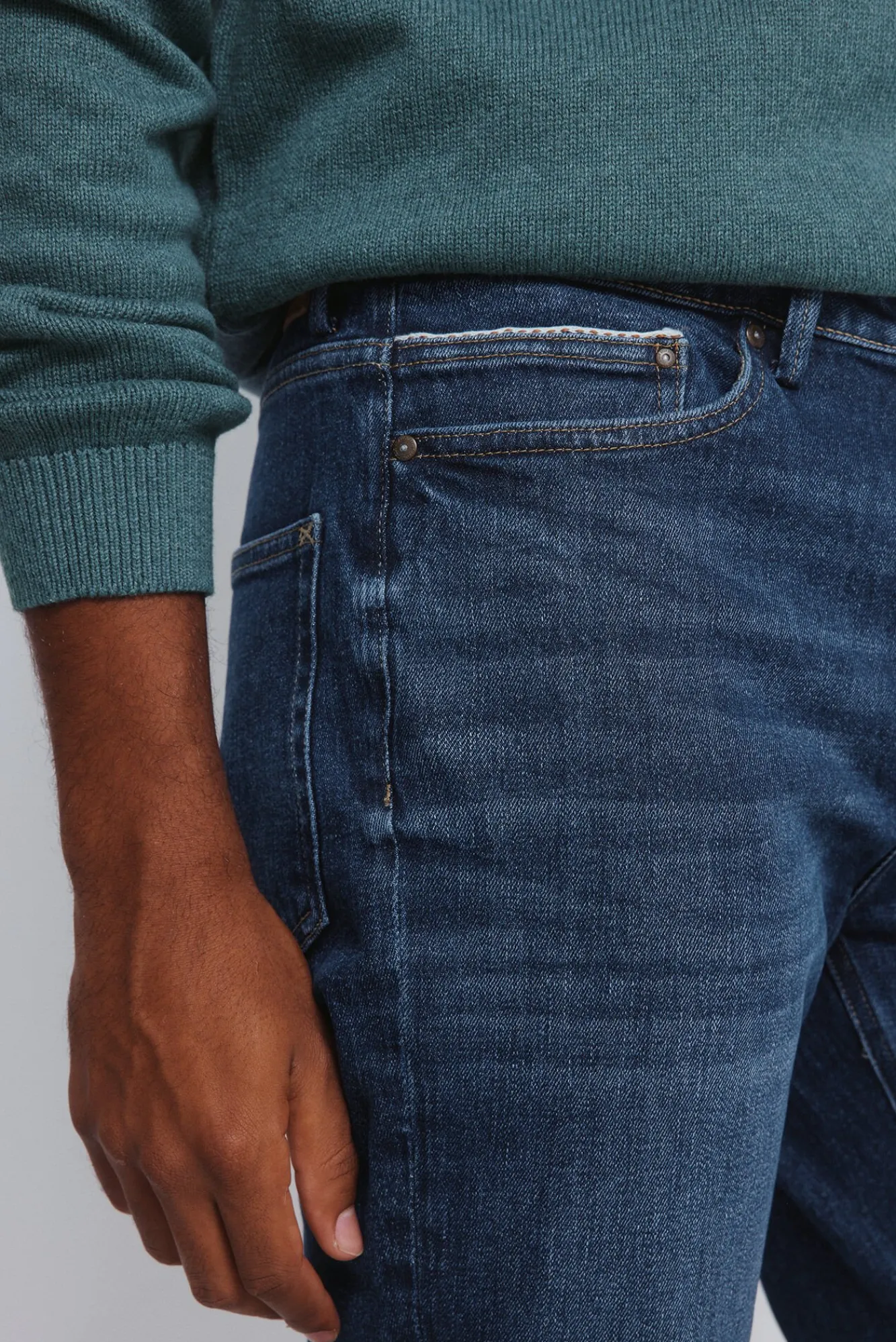 Springfield Jeans-Calça jeans slim fit com lavagem escura média azul