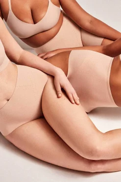 Gisela Roupa Interior-Calça redutora com reforço cru