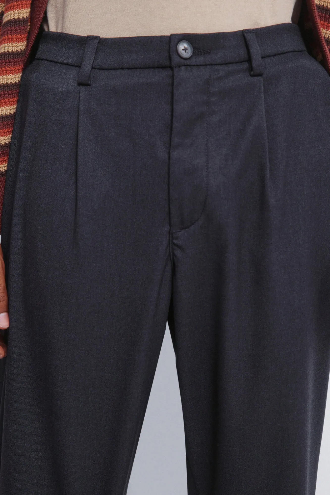 Springfield Calças-Calça retas com pregas, corte largo cinzento