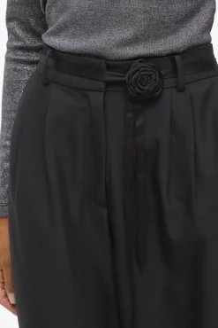 Vila Calças-Calça social de pernas largas com cinto de flores Preto