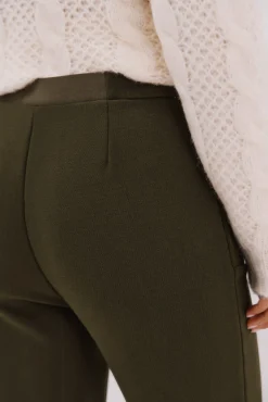 Cortefiel Calças-Calças elásticas confortáveis Verde