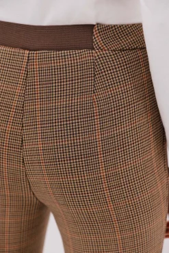 Cortefiel Calças-Calças elásticas confortáveis Castanho