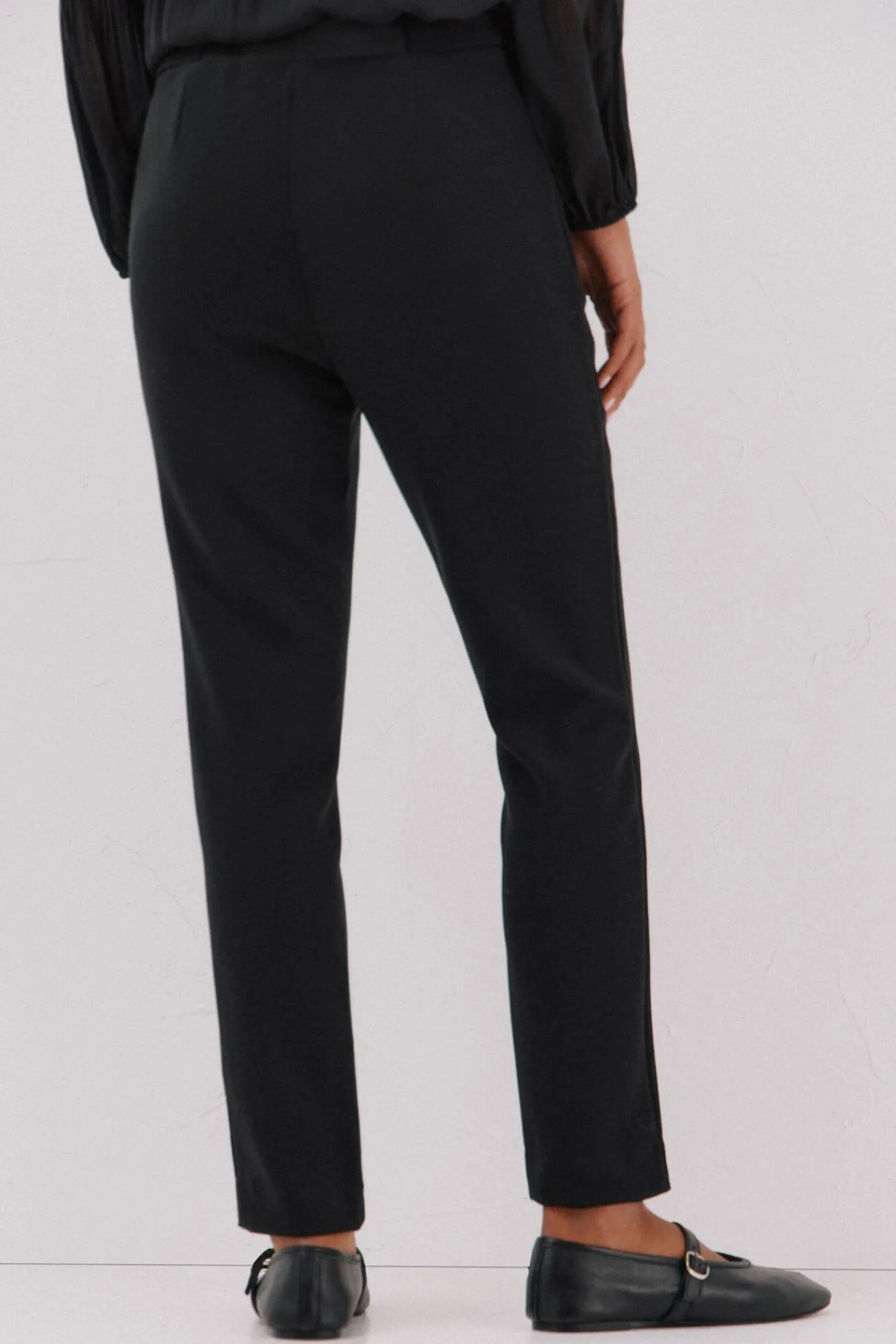 Cortefiel Calças-Calças elásticas confortáveis Preto