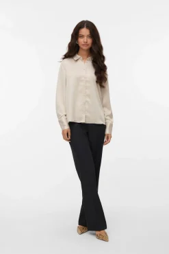 Vero Moda Blusas-Camisa de cetim lisa Tostado