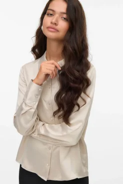 Vero Moda Blusas-Camisa de cetim lisa Tostado