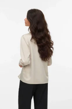 Vero Moda Blusas-Camisa de cetim lisa Tostado