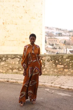 Panambi Blusas-Camisa Eiko Tostado