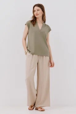 Cortefiel T-Shirts-Camiseta básica com gola mao negada Verde