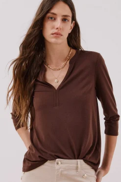 Cortefiel T-Shirts-Camiseta básica decote mandarim Castanho