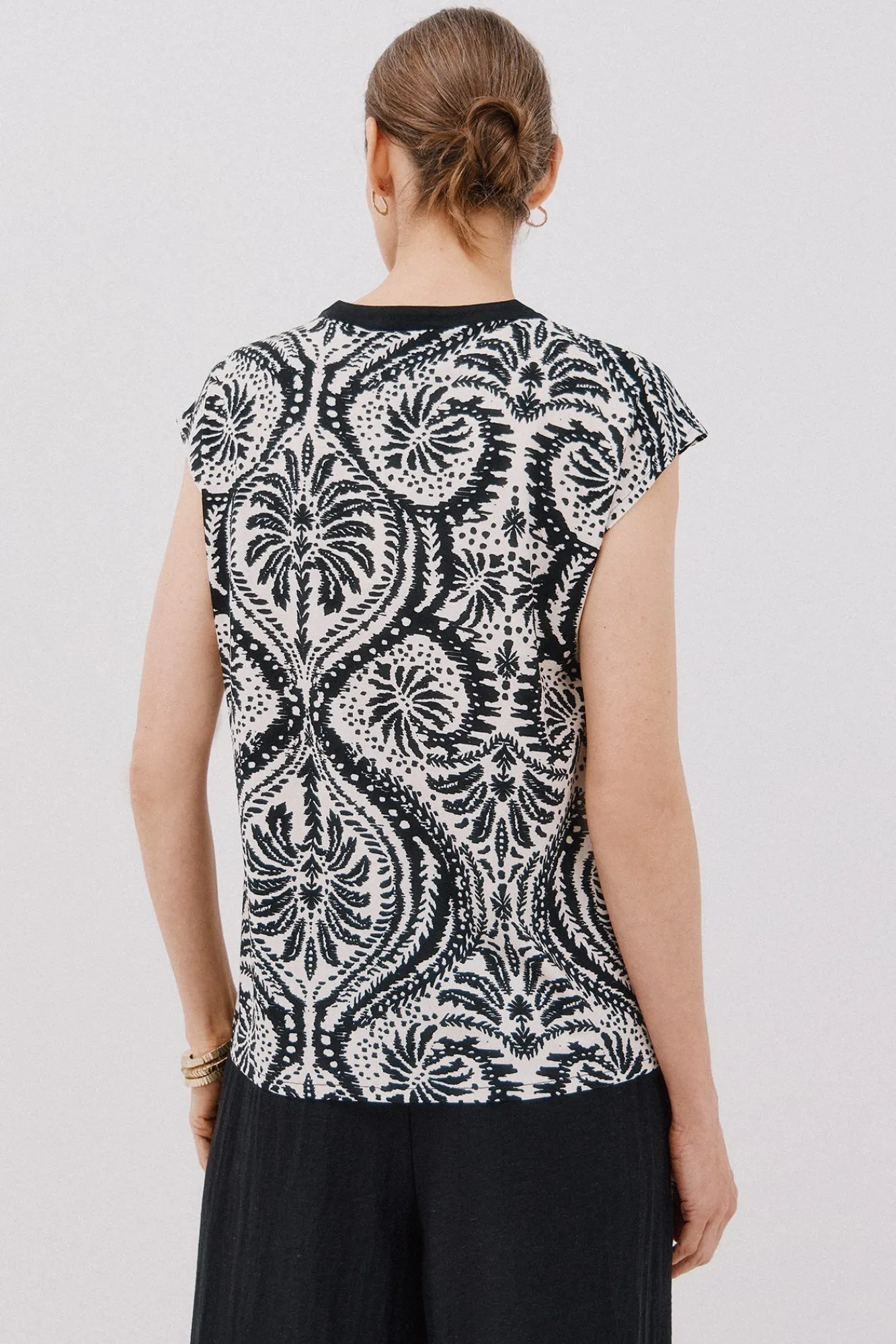 Cortefiel T-Shirts-Camiseta básica sem gola mao Impressão