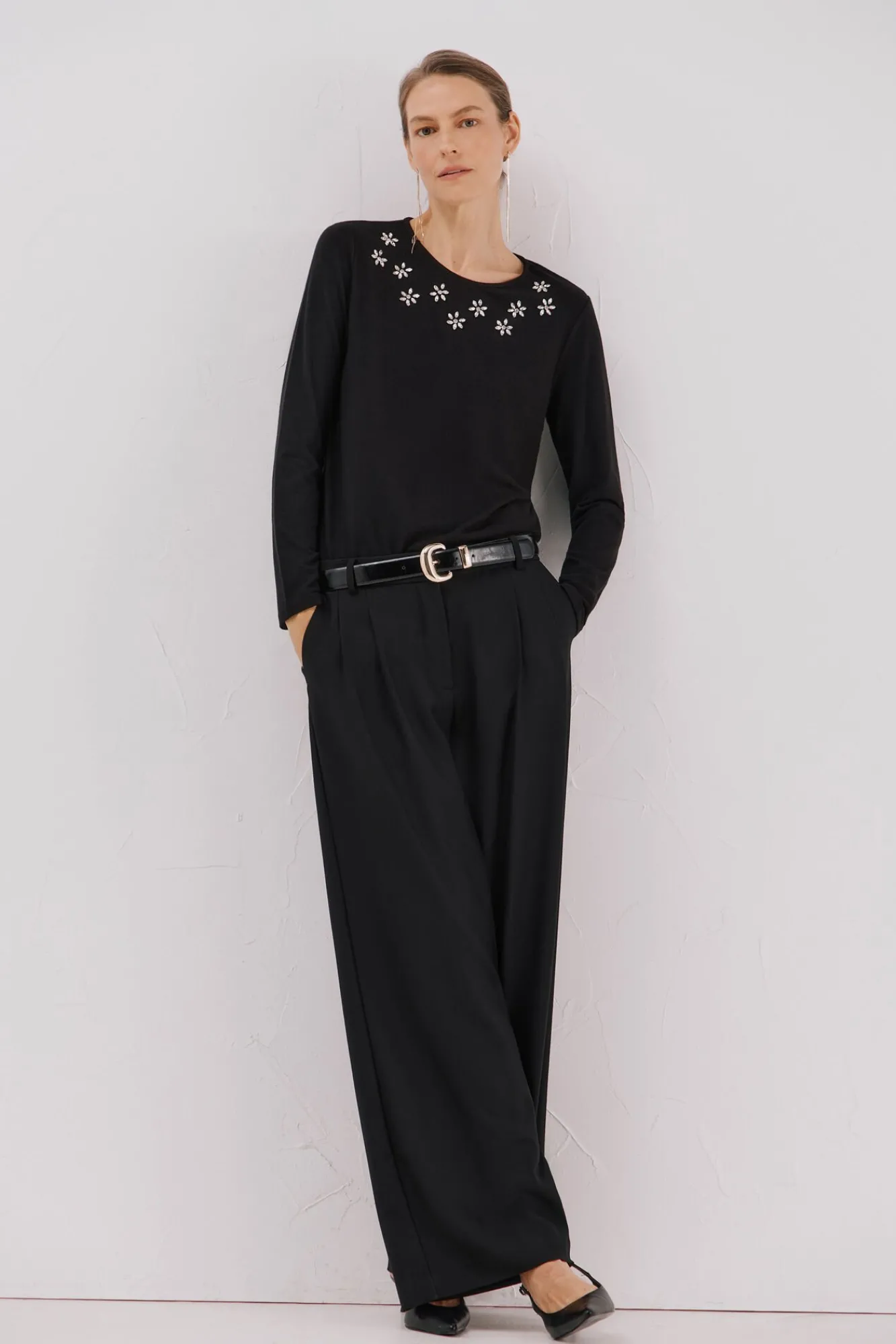 Cortefiel T-Shirts-Camiseta com detalhes em strass Preto