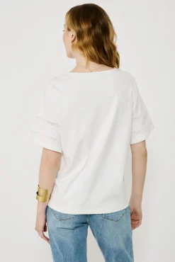 Vila T-Shirts-Camiseta de algodão orgânico com vazados Branco