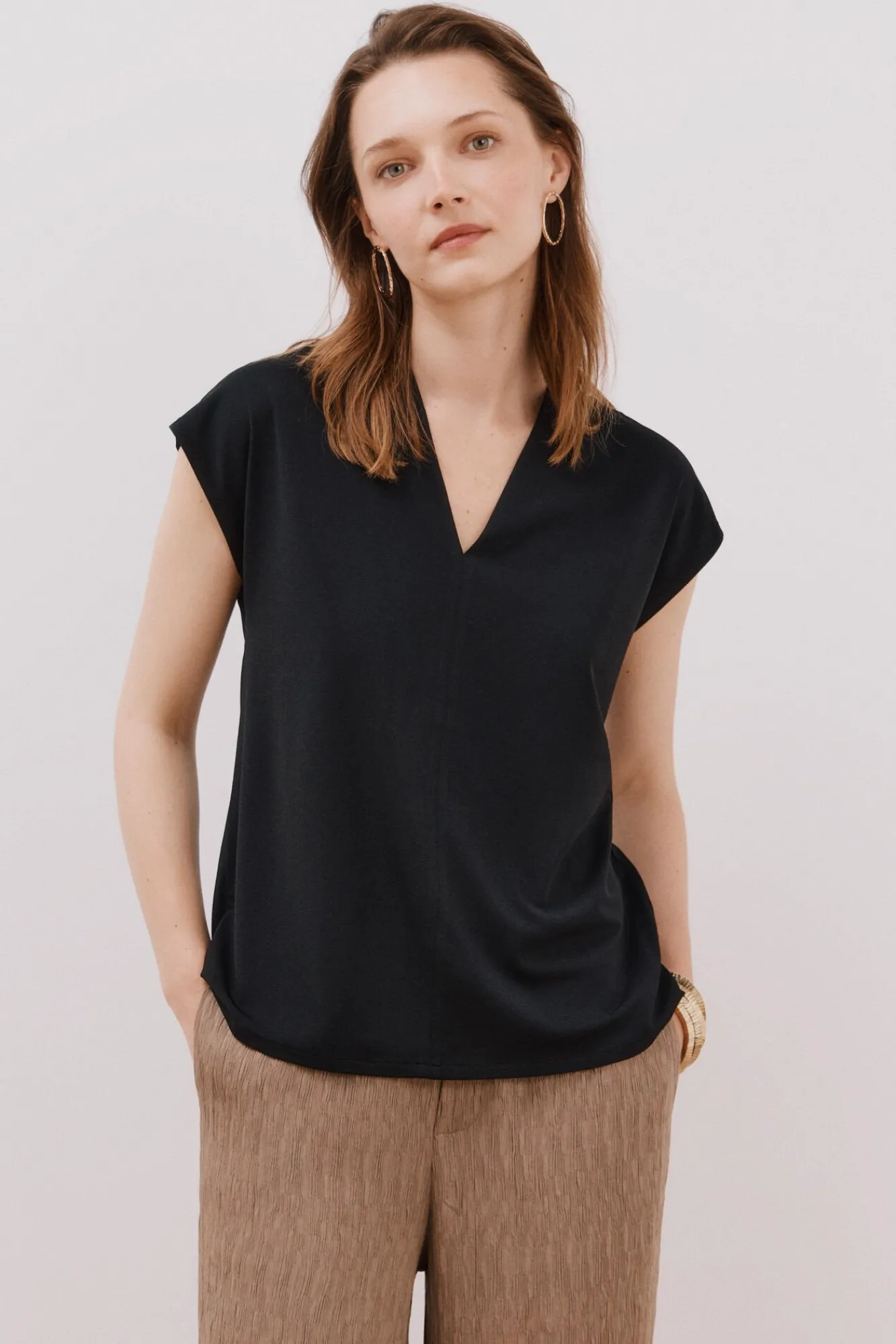 Cortefiel T-Shirts-Camiseta estampada com decote em bico franzido Preto