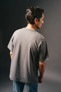 OOTO T-Shirts-Camiseta gráfica lavada Cinzento