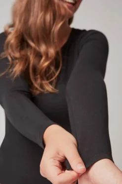 Gisela T-Shirts-Camiseta manga larga térmica preto