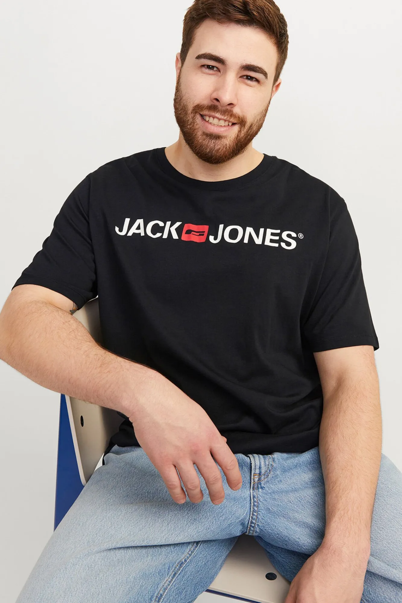 Jack & Jones PLUS T-Shirts-Camiseta PLUS de corte regular preto