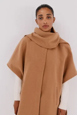 Cortefiel Casacos-Capa de camelo com cachecol Tostado