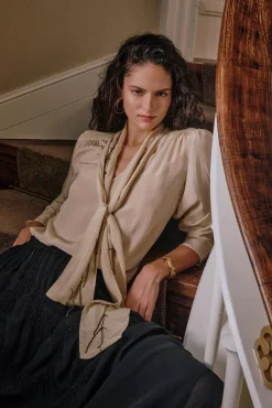 Hoss Intropia Blusas-Carrie. Blusa com laçada Ecru