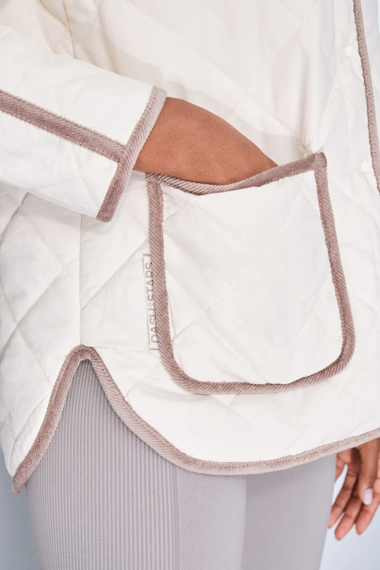 Dash and Stars Sobretudos-Casaco acolchoada bege com losangos beige