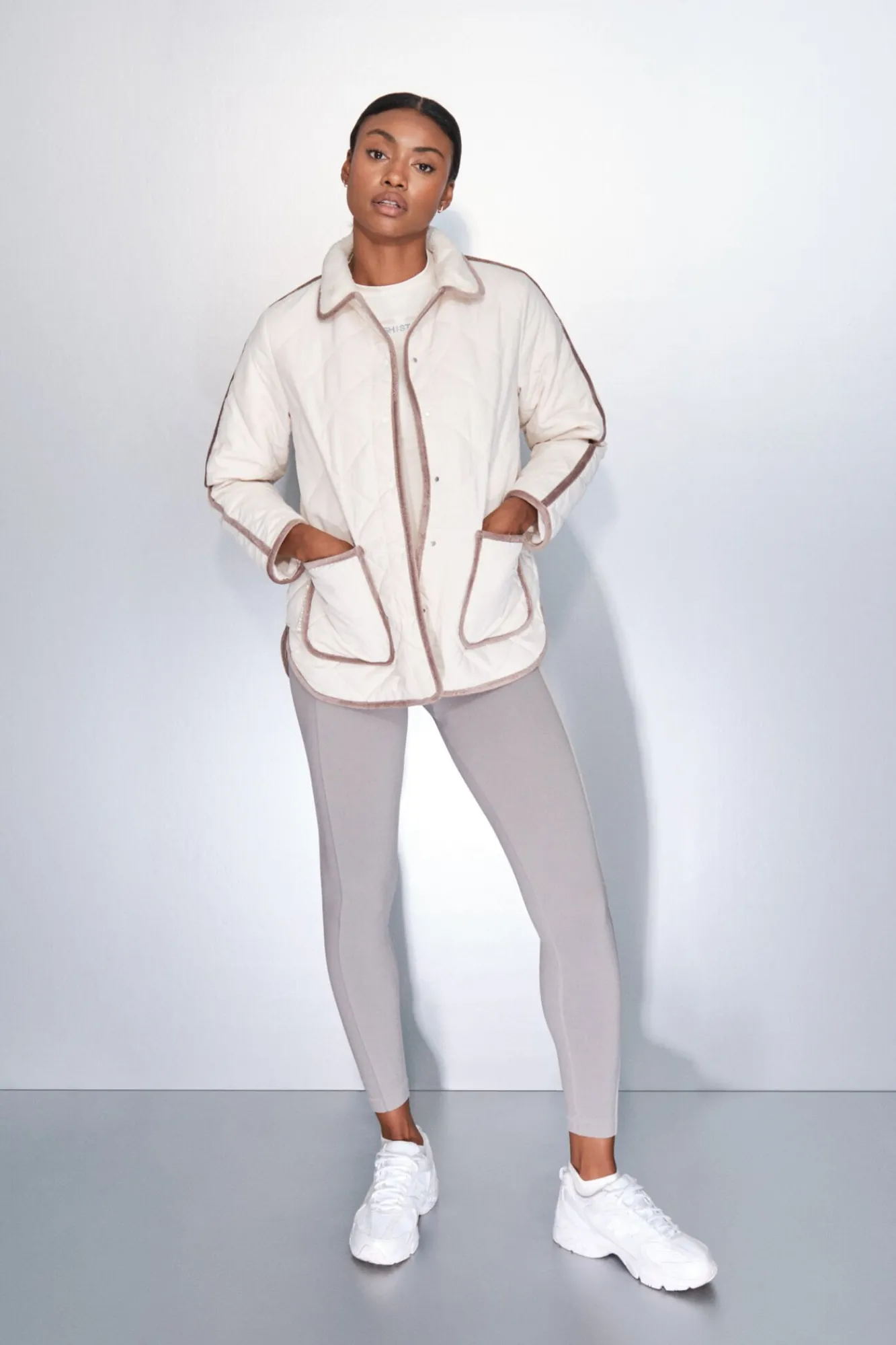 Dash and Stars Sobretudos-Casaco acolchoada bege com losangos beige