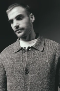 OOTO Camisolas-Casaco de malha botões e dois bolsos Cinzento