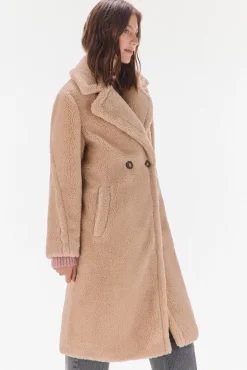 TFP by Tamara Falcó Casacos-Casaco efeito sobretudo Ecru