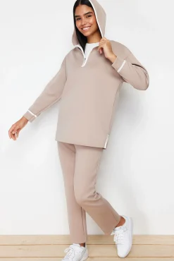 Trendyol Pijamas-Conjunto confortável de duas peças com capuz na cor pedra cinzento