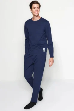 Trendyol Pijamas-Conjunto de pijama marinho com corte regular e etiqueta detalhada azul