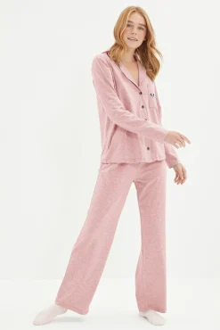 Trendyol Pijamas-Conjunto de pijama camiseiro com bolso e debrum de algodão rosa