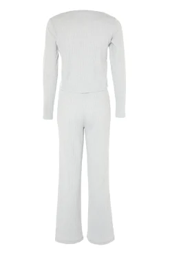 Trendyol Pijamas-Conjunto de pijama canelado com detalhes em elástico e frase na cor cinza cinzento