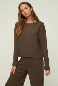 Trendyol Pijamas-Conjunto de pijama canelado marrom cru