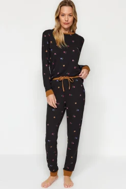 Trendyol Pijamas-Conjunto de pijama jogger com estampado floral preto