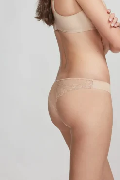 Gisela Roupa Interior-Cuequinha brasileira cortada a laser cru