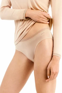 Gisela Roupa Interior-Cuequinha básica midi com galão de renda cru