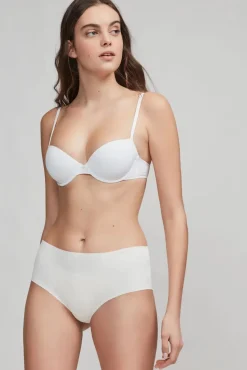 Gisela Roupa Interior-Cuequinha de cintura alta cortada a laser bege