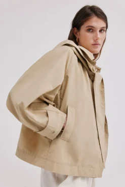 Hoss Intropia Gabardines|Casacos-Daniela. Gabardina curta Ecru