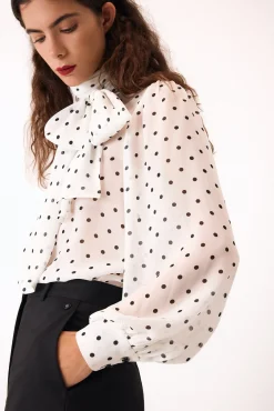 Pedro del Hierro Blusas-Desfile de blusas de bolinhas Marfim